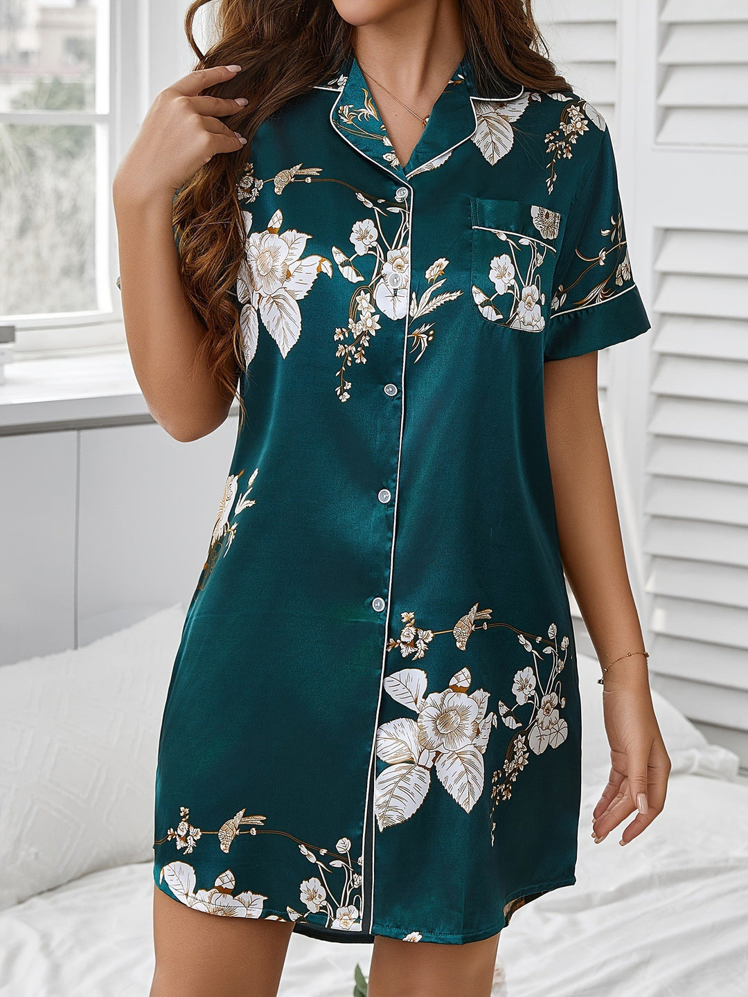 Femme Floral Silke Natshirt Stilla