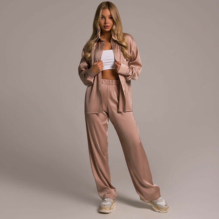 Dame Satin Pyjama-Sæt med moderne snit Stilla