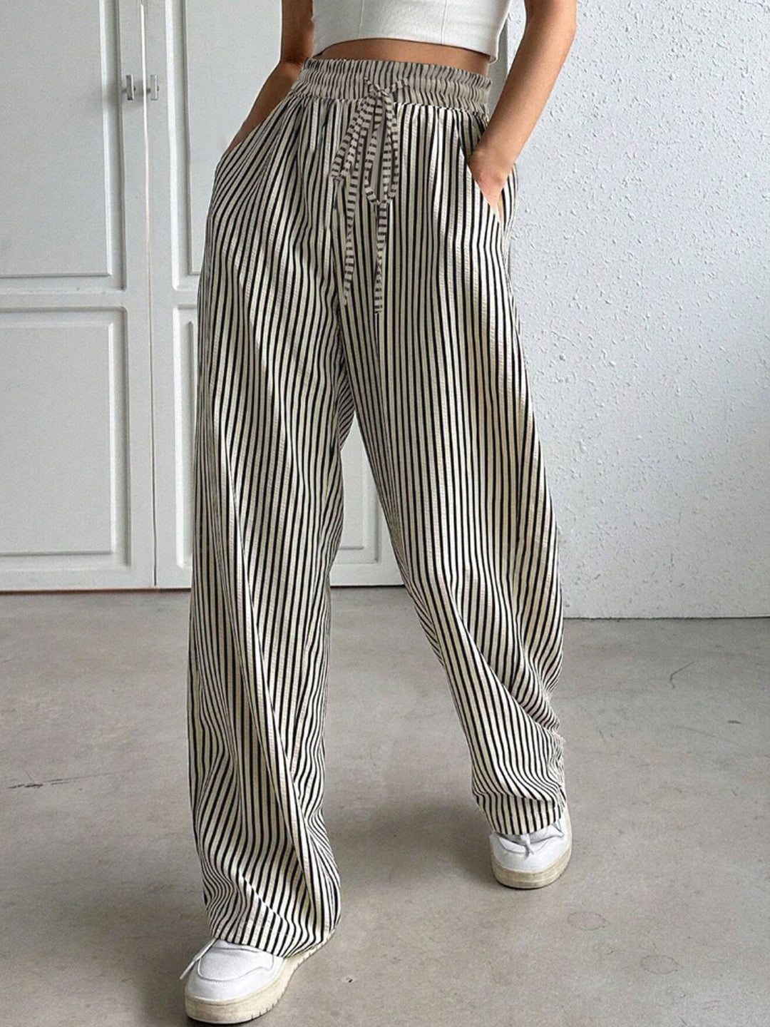 Dame Bred Stribepants med elastisk liv og bæltestropper Stilla