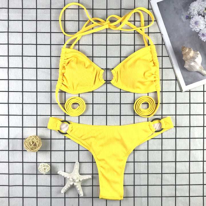 Dame Triangel-Bikini med dekorative ringe og snore-design Stilla