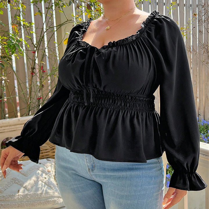 Dame elegant top med raffinerede volangdetaljer og elastisk bånd Stilla
