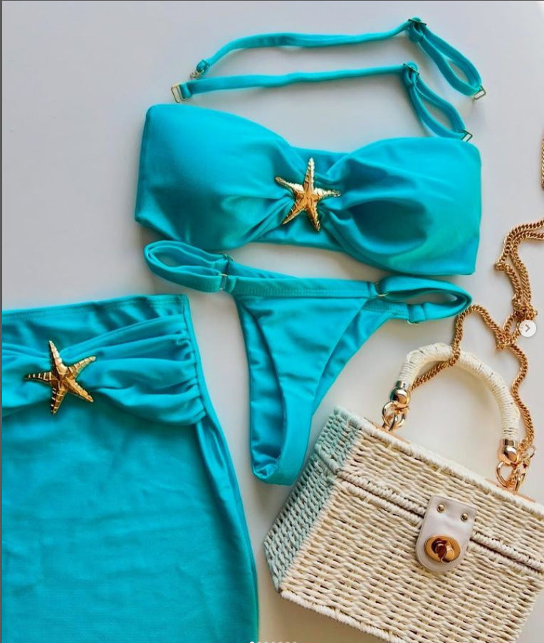 Dame bikini-sæt med glitrende detaljer og elegant nederdel Stilla