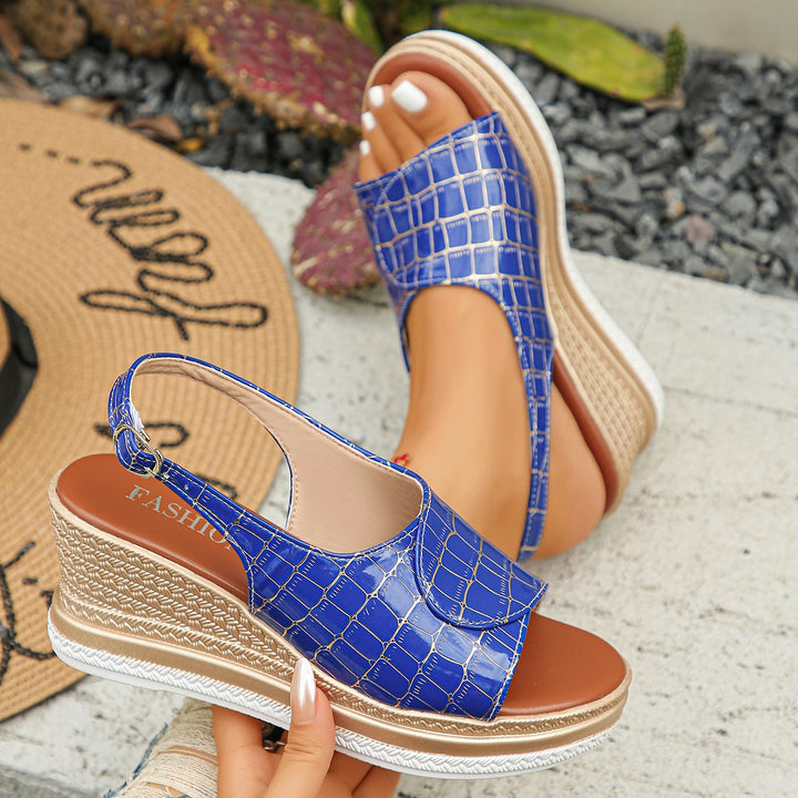 Dame fashion Wedge-sandaler med kunstnerisk krokodillemønster og justerbar rem Stilla