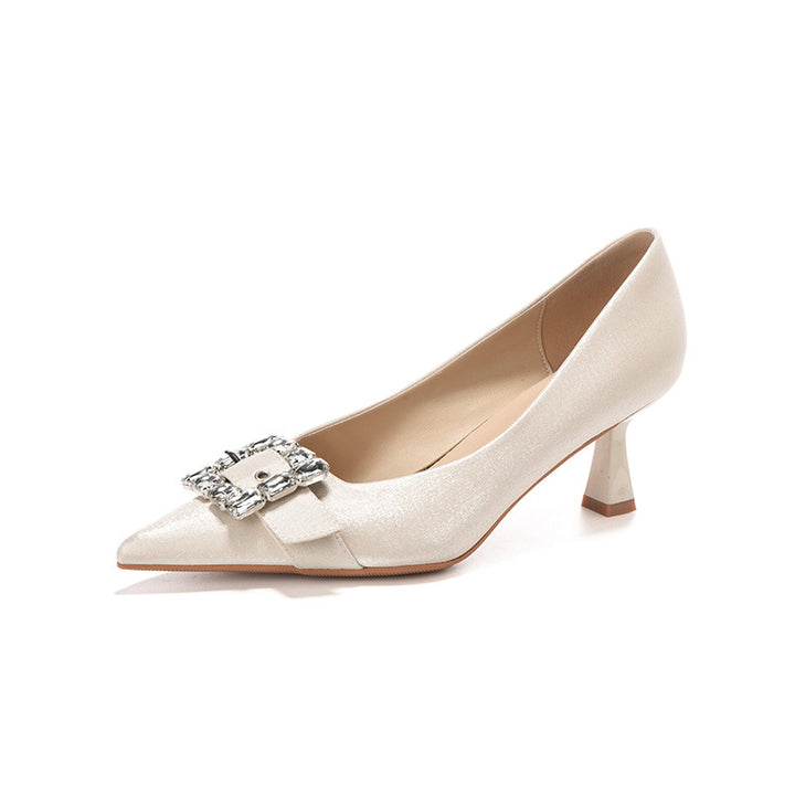 Dame Elegante Satin Pumps med Dekorativt Spændelement Stilla