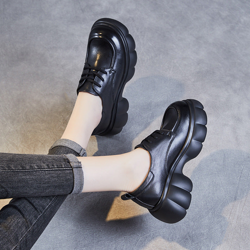 Femme Chunky Platform Snørresko med elegant design Stilla