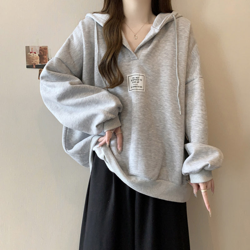 Femme Oversized Hoodie med unikt grafisk detalje Stilla