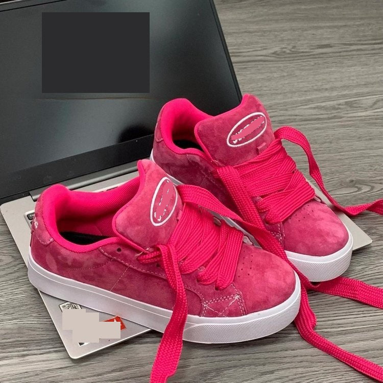 Dame sneakers i sporty-elegant design med åndbare mesh-indsatser og skridsikker sål Stilla