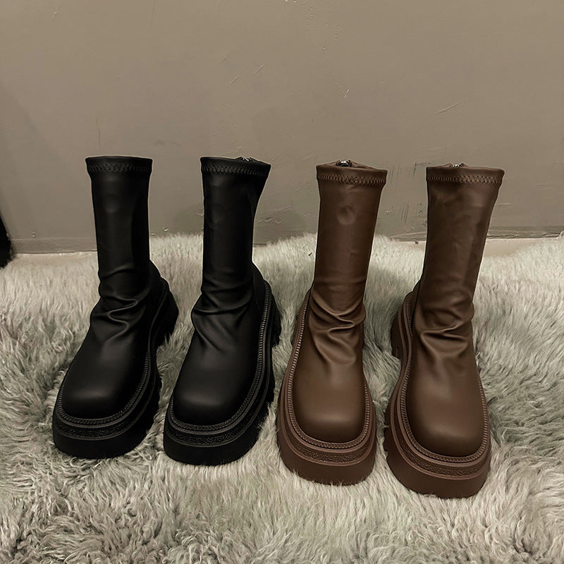 Femme Chunky Platform Ankeltøvler med dekorative sømme Stilla