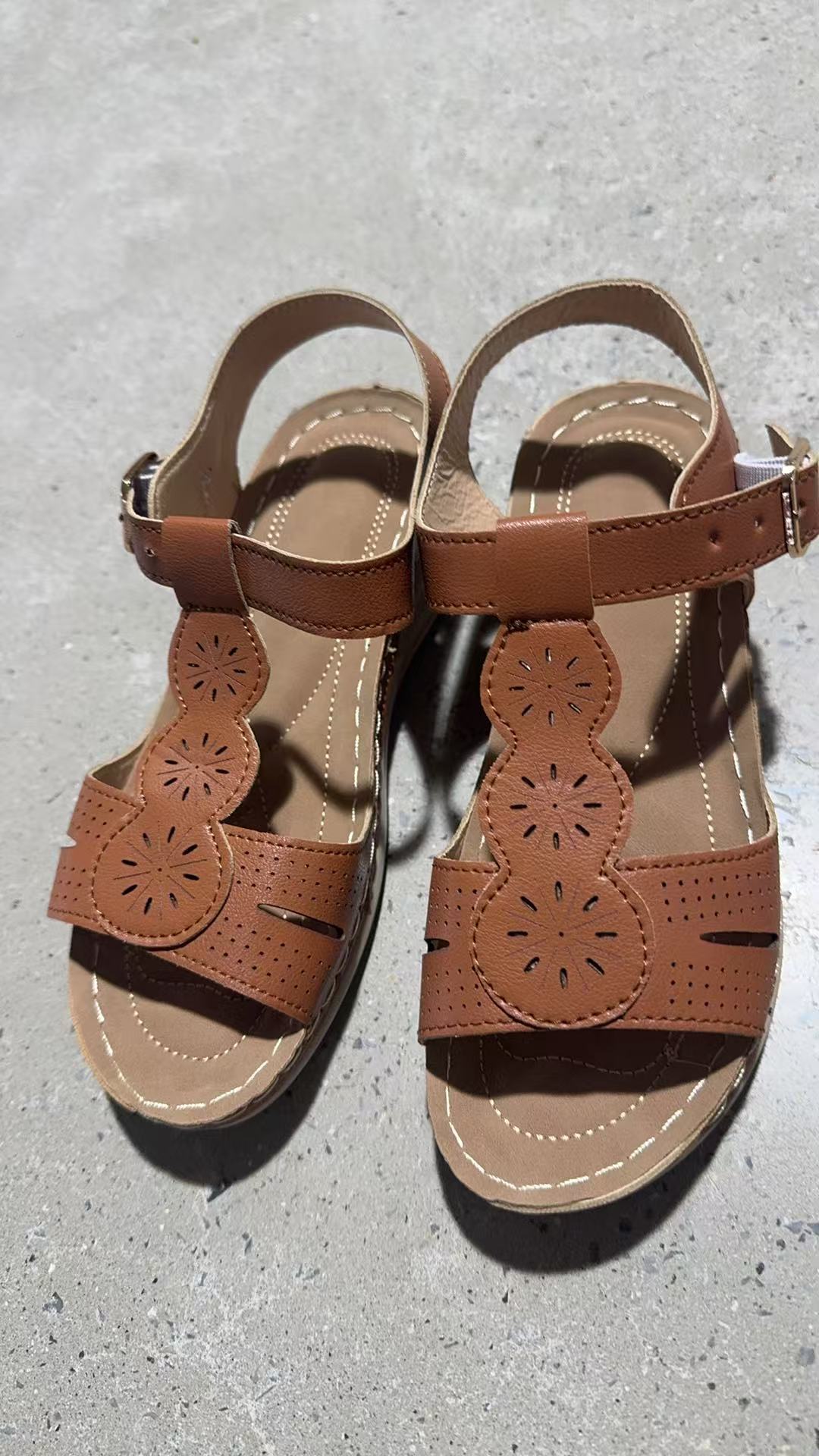 Damer sommerlige komfort-sandaler med elegant blomster-design og anatomisk fodseng Stilla