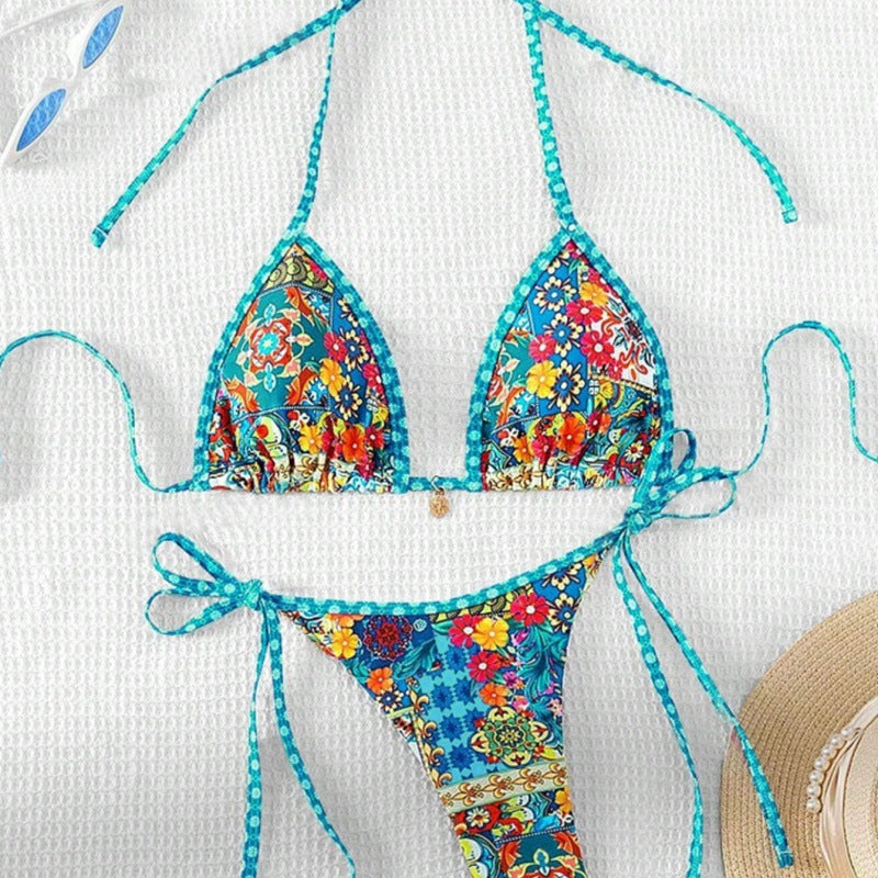 Damer trekant-bikini med blomsterdesign og justerbare bånd Skovae