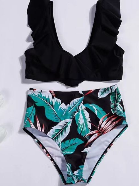 Dame bikini sæt med elegant rynket top og højt skåret trusse Stilla