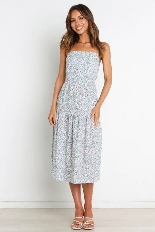 Femme Florales Lagdelt Midi Kjole Stilla
