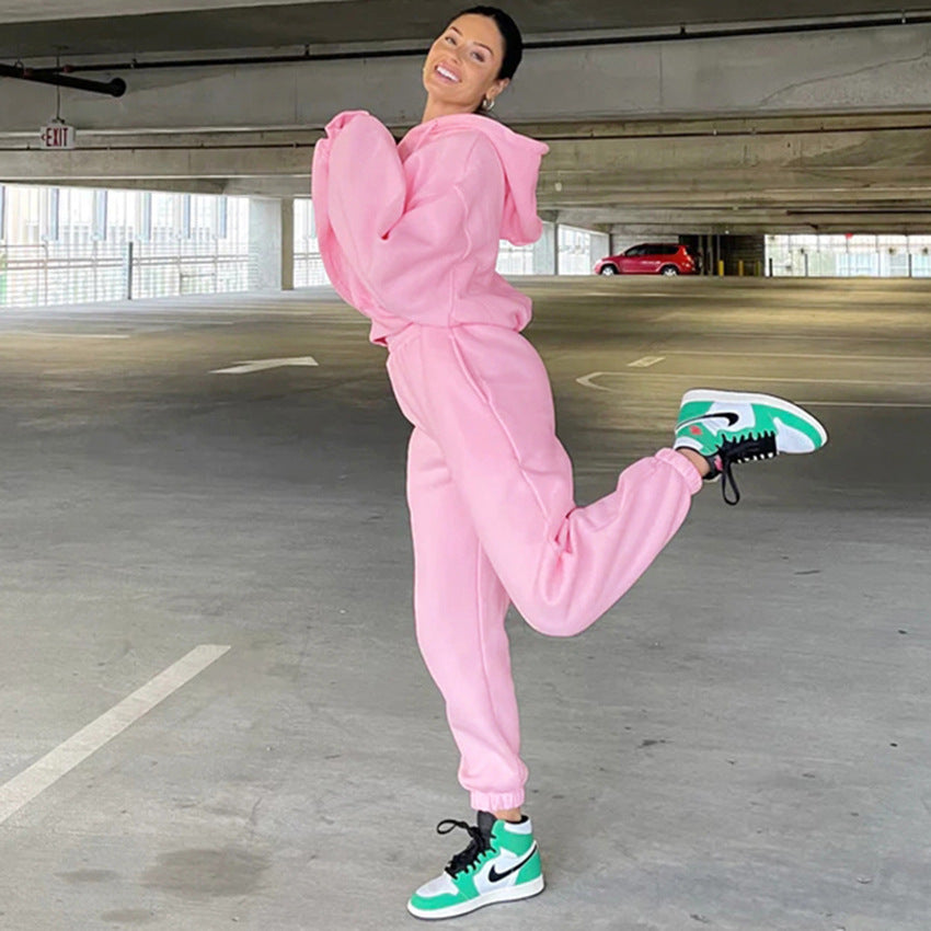 Kvinders komfortable cropped hoodie og jogger sæt Skovae
