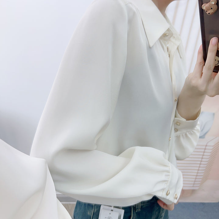 Dame Elegant og luftig bluse lavet af høj kvalitet chiffon med fashionable detaljer Stilla