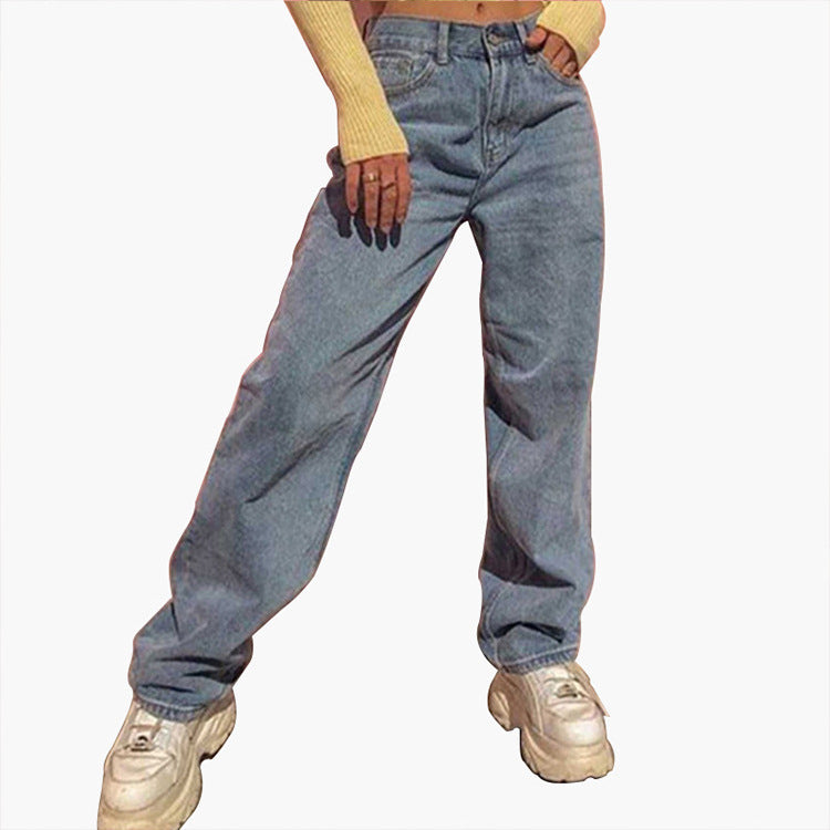 Dame løs High-Waist jeans med afslappet snit og moderigtige accenter Skovae