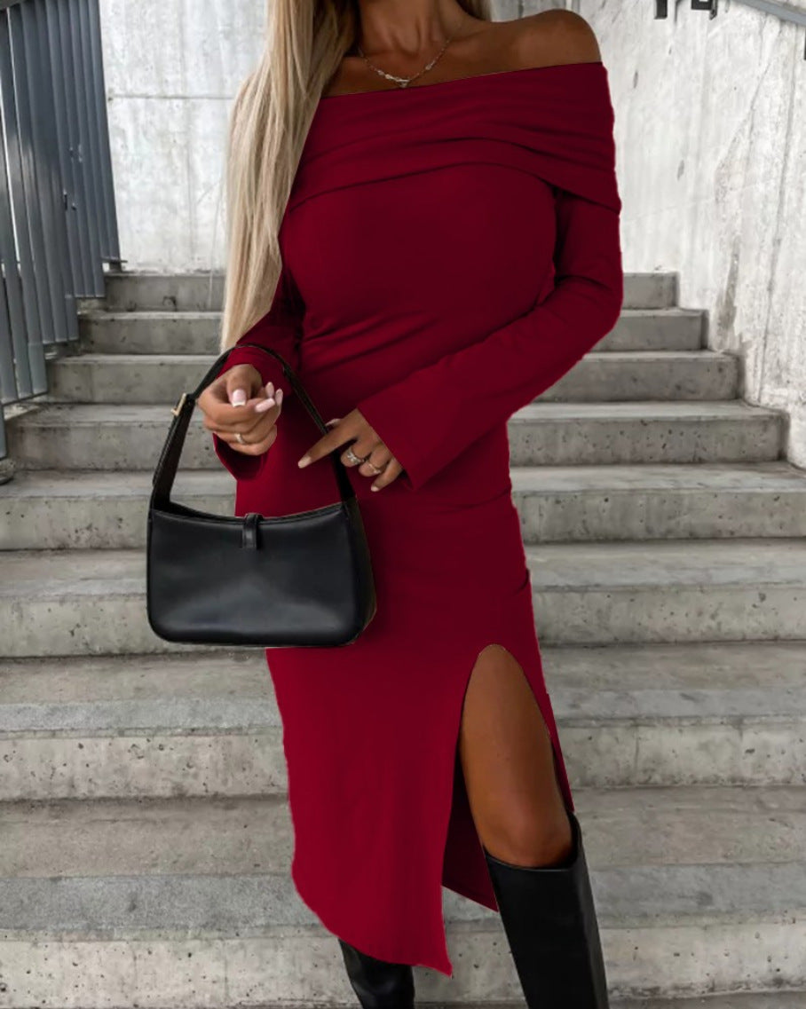 Dame Off-Shoulder Kjole med elegant slidser og lange ærmer Stilla