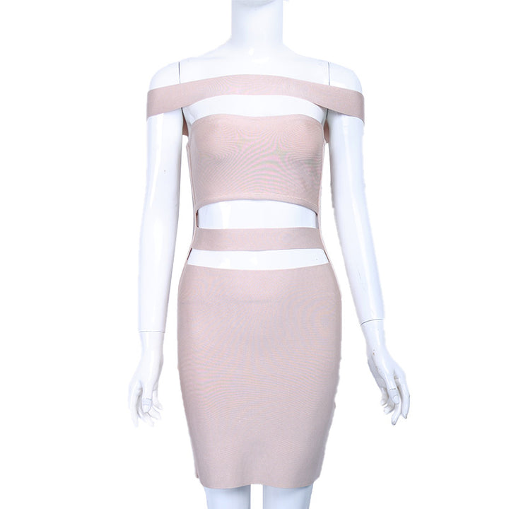 Dame figursyet kjole med off-shoulder design og cut-out-elementer Stilla