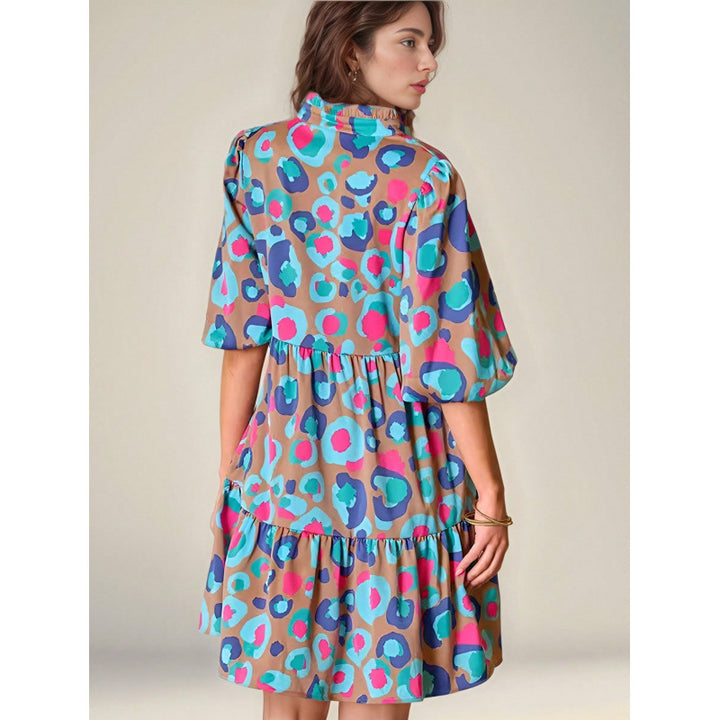 Femme Vibrant Mønstret Stufenkjole Stilla