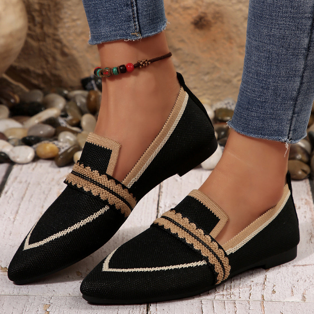 Dame elegante slippers med moderne snit og dekorative accenter Stilla