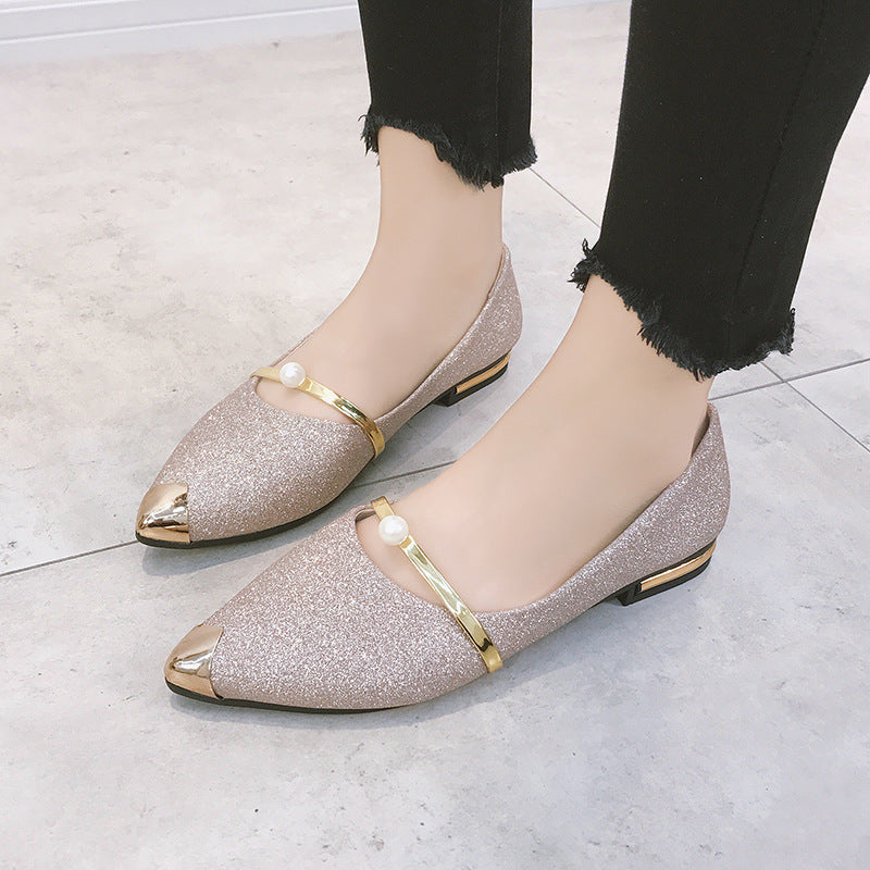 Dame Ballerinas med elegant spids tå og mode smykke-applikation Stilla