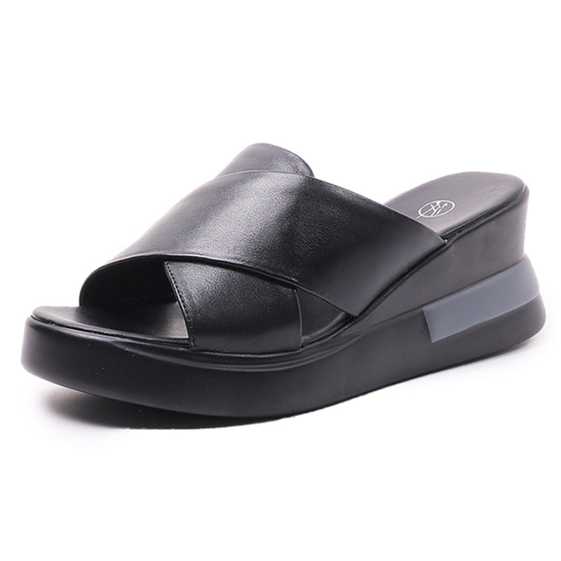 Dame platform sandal med moderigtigt krydsbånd Stilla