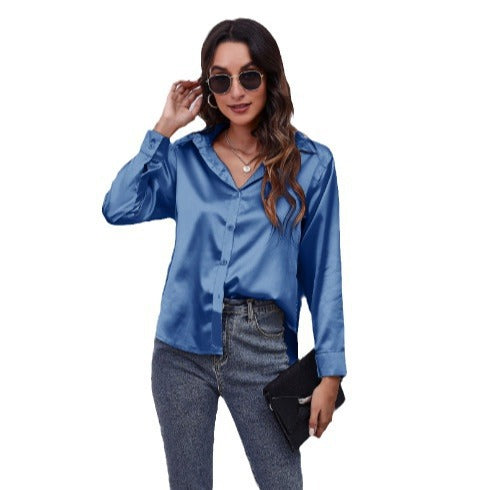 Dame Elegant Satinbluse med moderne snit og knaplukning Stilla