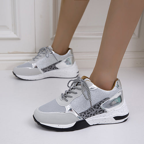 Damer Sportliche Sneakers med modiske glimmeraccenter og skridsikker sål Stilla