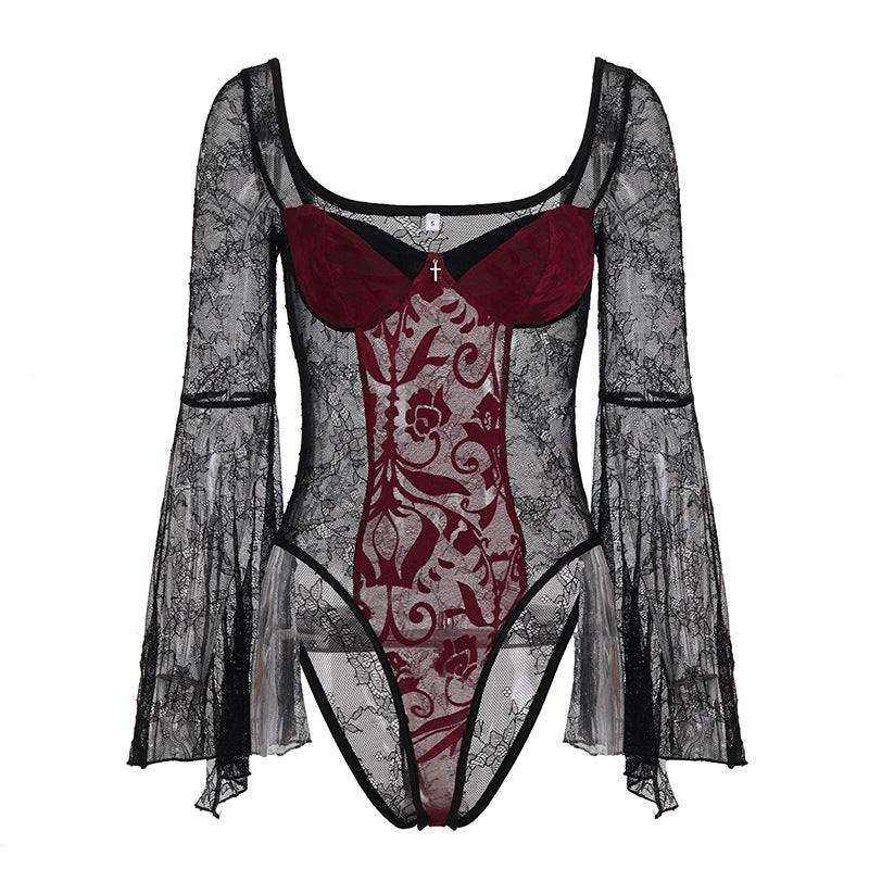 Dame spidsbodysuit med voluminøse ærmer og elegante udsmykninger Skovae