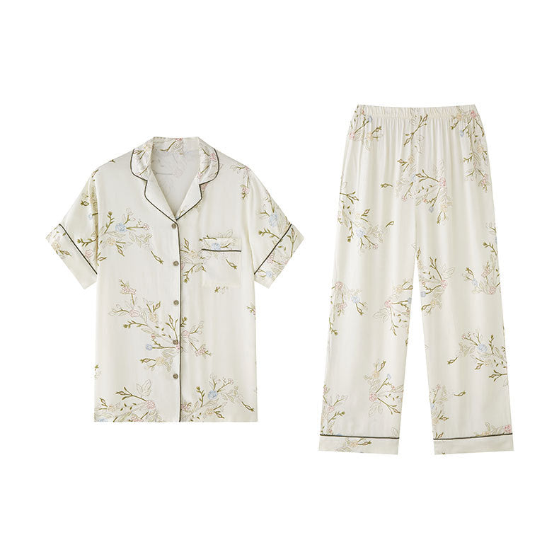 Dame Satin Pyjamasæt med floralt mønster og elegant snit Stilla