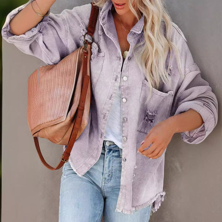 Dame oversized denim jakke i afslappet vintage stil med frynse detaljer