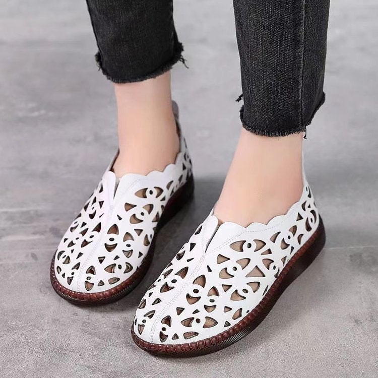 Dame åndbar og moderigtige slippers med elegant snit og gennembrudt design Stilla