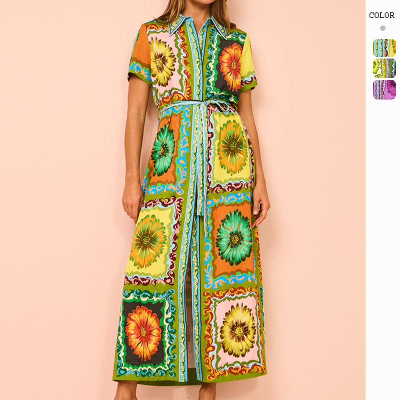 Kvinders maxikjole i blomster patchwork design med skjult knaplukning og taljebælte Stilla