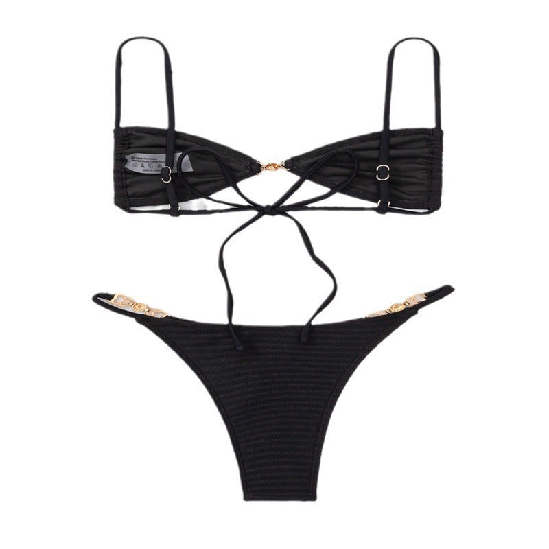 Dame Bikini-sæt med raffineret ribdesign og gyldne accenter Stilla