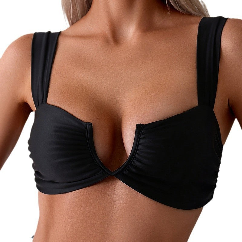 Dame bikini-top med elegant V-hals og brede stropper Stilla