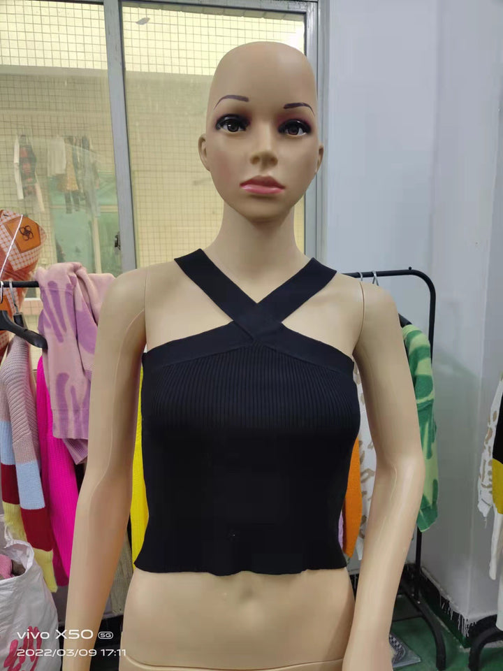 Dame Crop-Top med stilfuldt krydsbånddesign Skovae