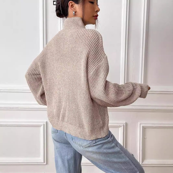 Dame rullekrave sweater med hjerteapplikation og løs pasform Stilla