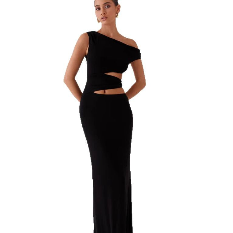 Dame Cut-Out Maxikjole med asymmetrisk design og smal split Stilla