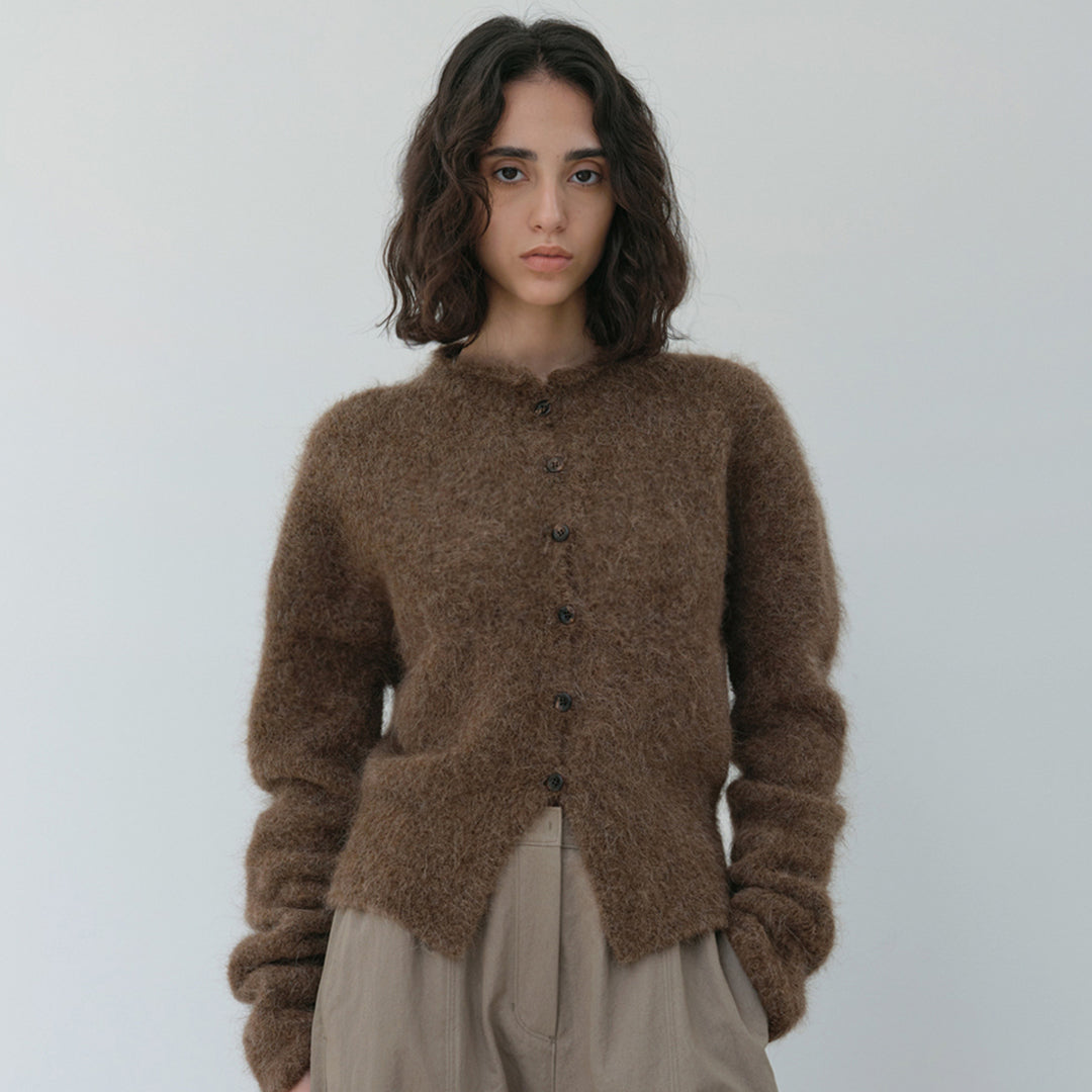 Dame elegant og varm strikket cardigan med knaplukning Stilla