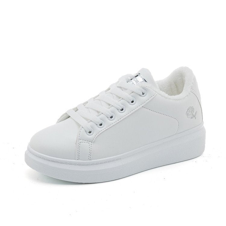 Dame Plateau-Sneakers med glamorøs Metallic-detalje og behageligt indre foder Stilla