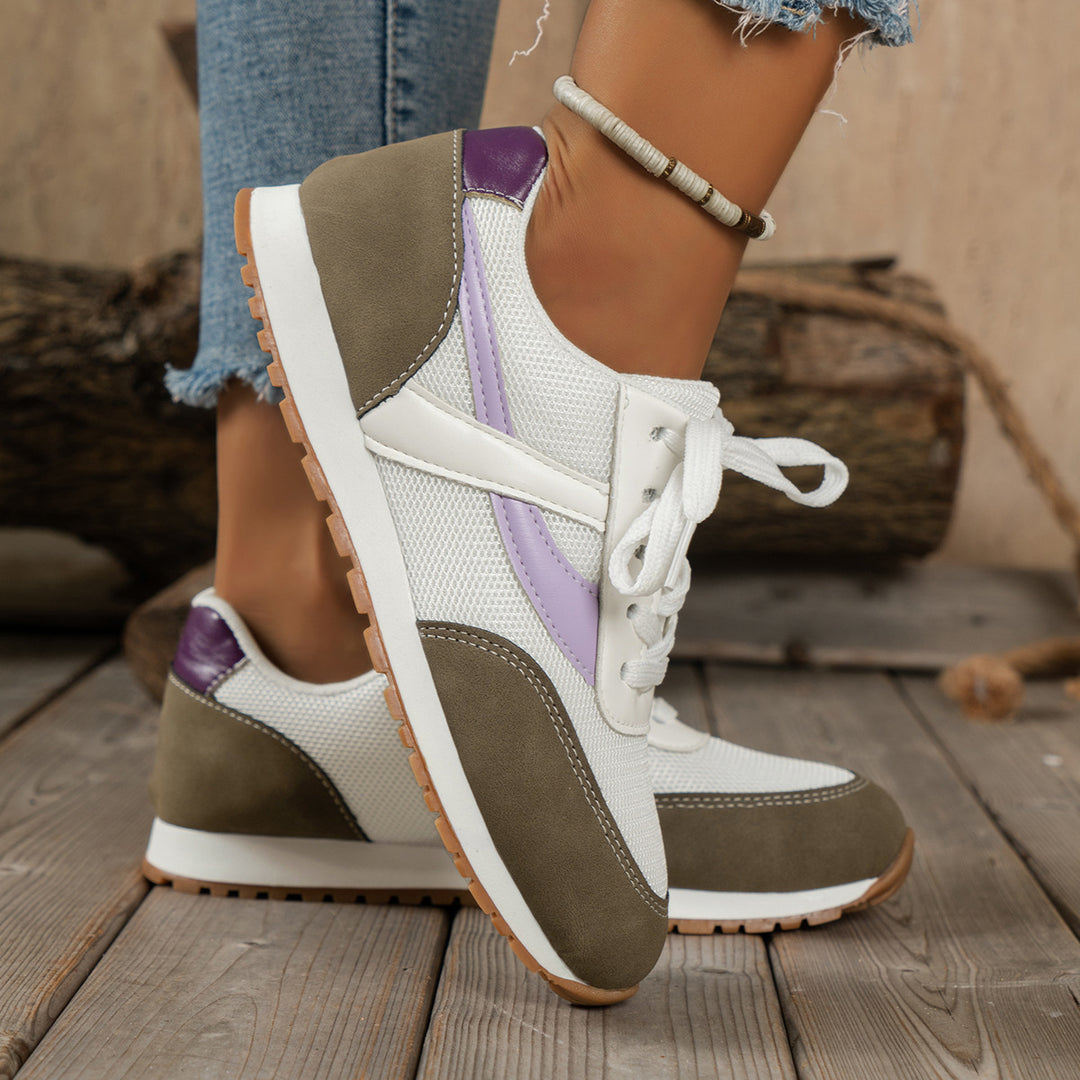 Dame Sportliche Sneakers med åndbart mesh-overmateriale og robust profil Stilla