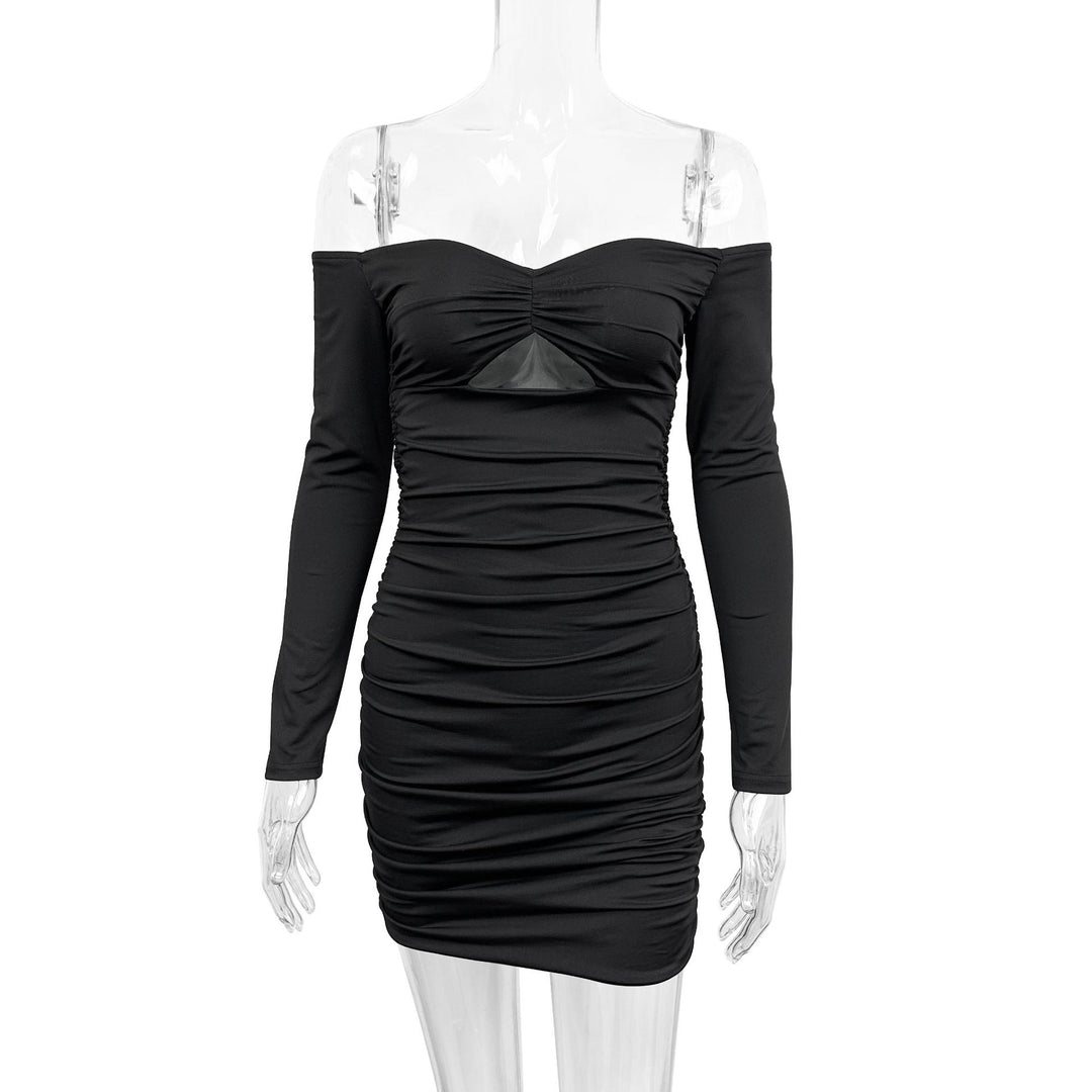Dame skulderfri minikjole med raffineret cut-out-design og elegant rynkning Stilla