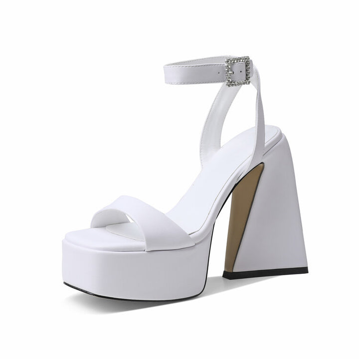 Femme Chunky Platform Højhælede Sandaler med justerbar ankelrem og skulpturelt design Stilla