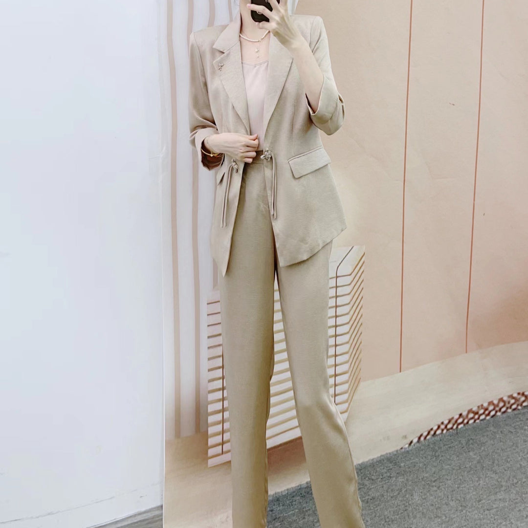 Dame Elegant Blazer-Bukser-Sæt med taljebinding og modetrendy snit Stilla