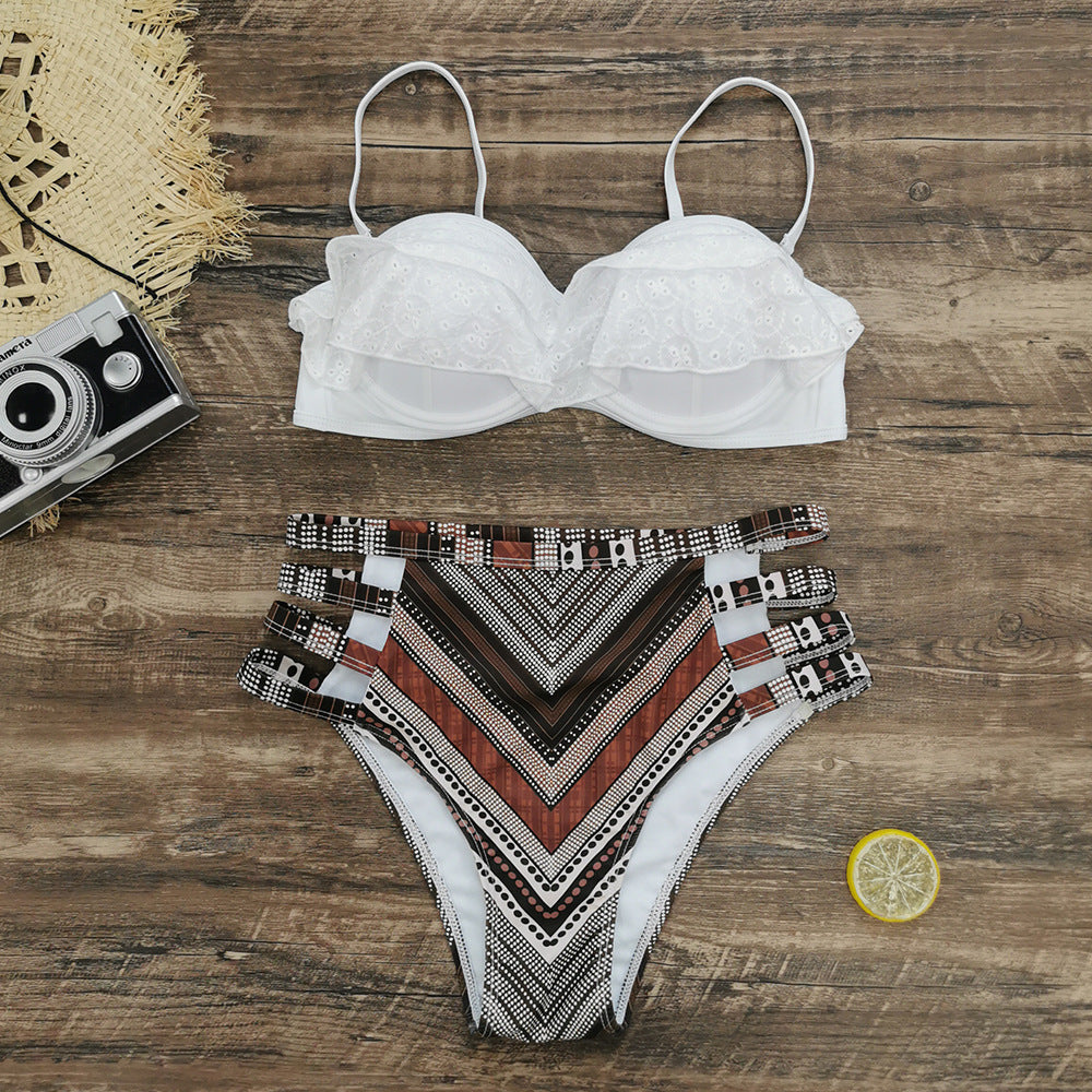 Dame Bikini-sæt med feminint ruffles-detalje og geometrisk design Stilla