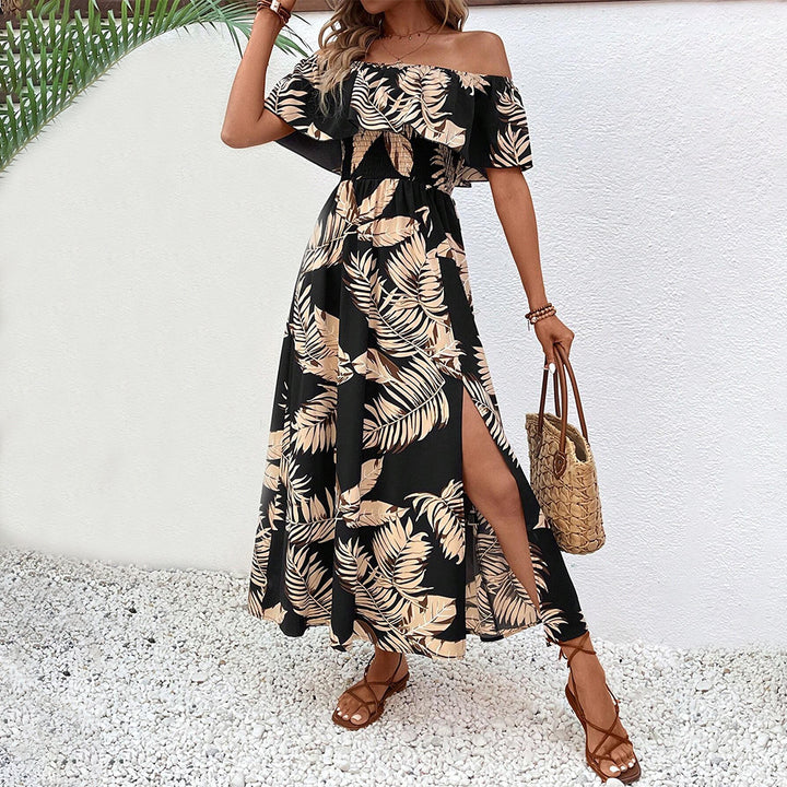 Kvindernes maxikjole med off-shoulder design og elegant flæsetrim Stilla