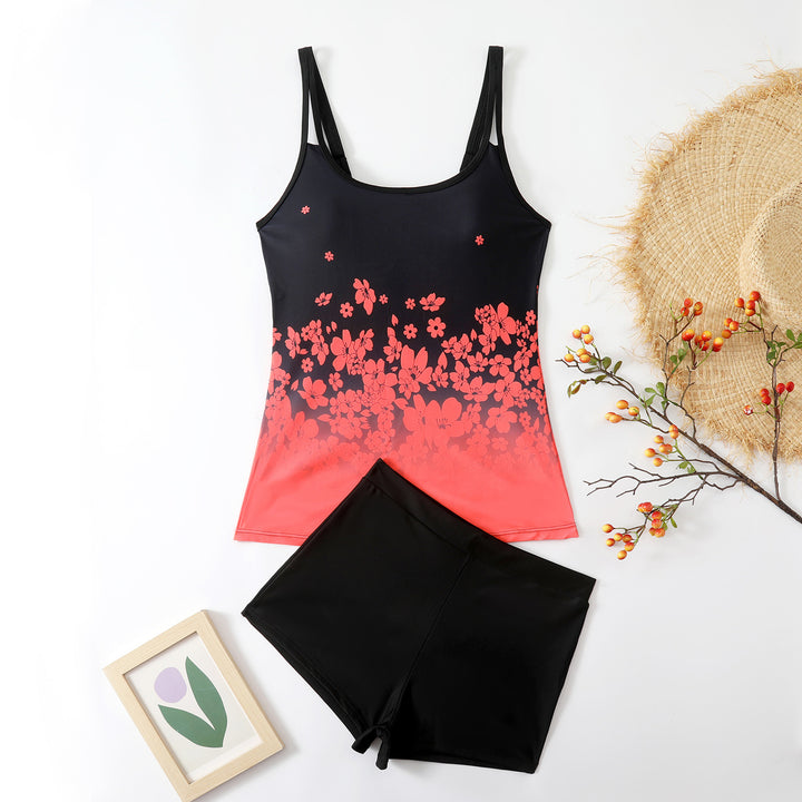 Dame tankini sæt med blomstret design og innovativt snit Skovae