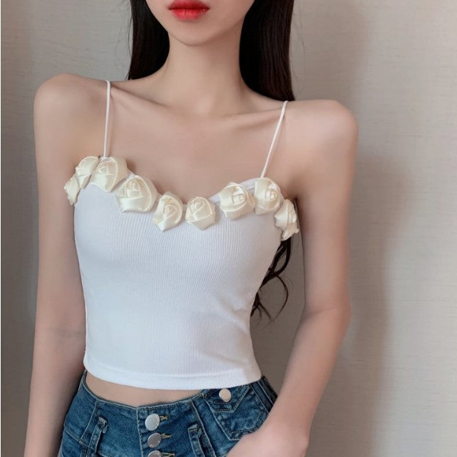 Dame Crop-Top med dekorativt rosen-design og fine stropper Stilla