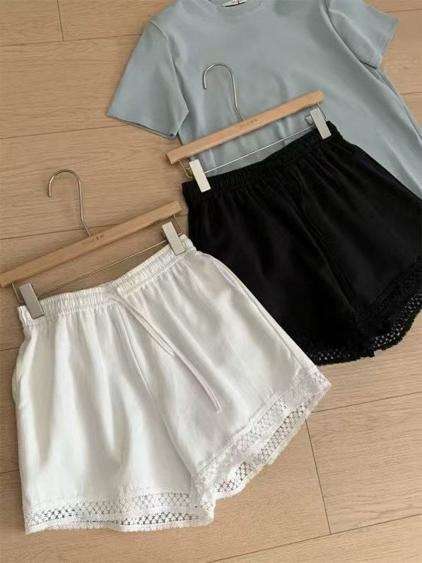 Femme Letvægts Relaxed Fit Spidstekant Shorts Stilla