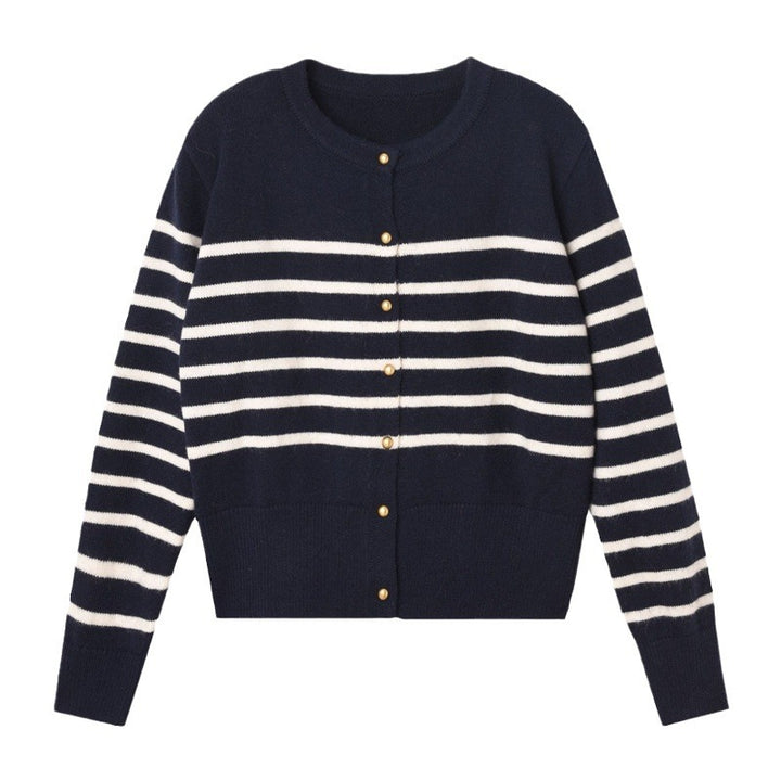 Dames stribet cardigan lavet af fint materiale med guldknapper Stilla