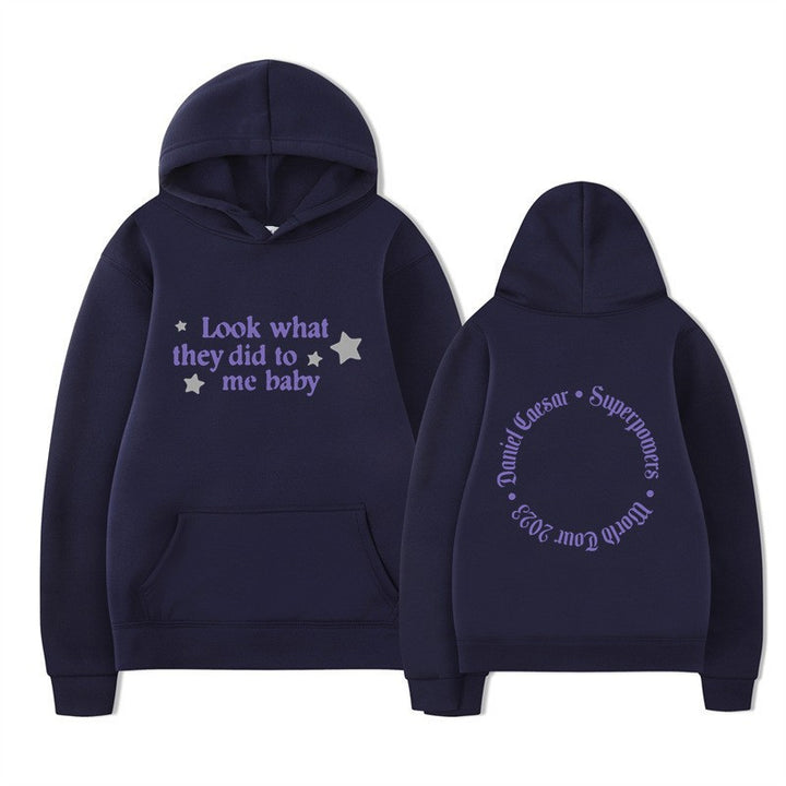 Kvinders hætte sweatshirt med kreativt slogan og unikt design Skovae